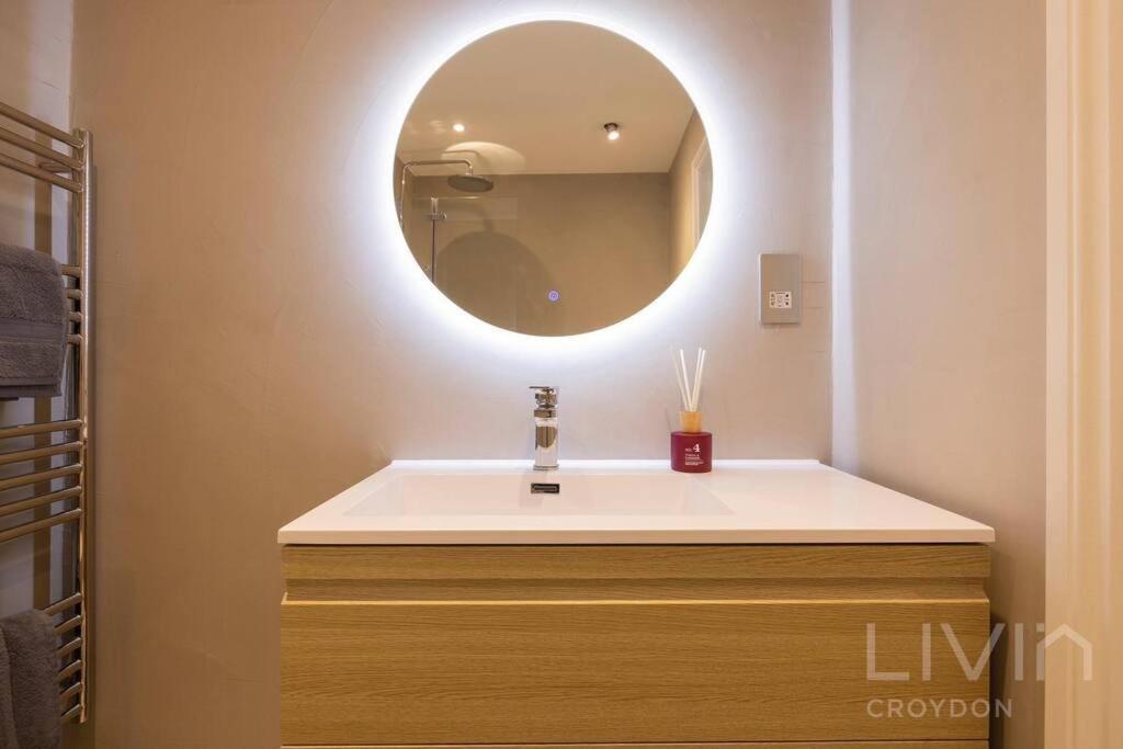 2 Bed Flat -Zone 1-4 London Appartement Thornton Heath Buitenkant foto